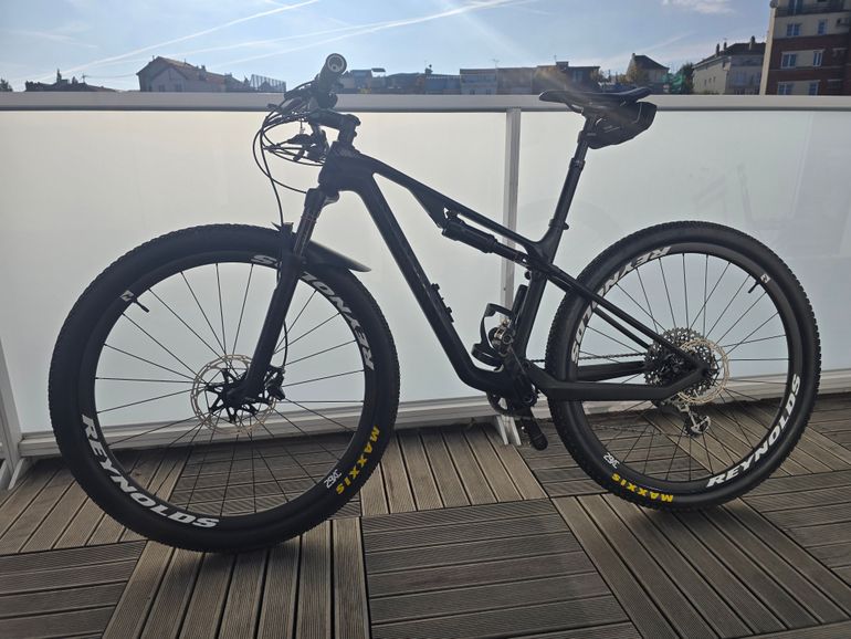Canyon Lux CF SLX Pro Race 2019