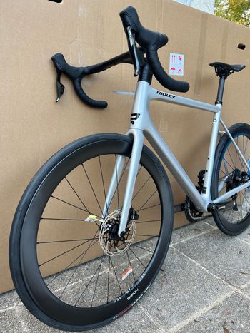 Used Ridley Helium SLX Disc 2024 SRAM Force ETap AXS 2024 Road & Gravel, Light Gray — image 9 of 17