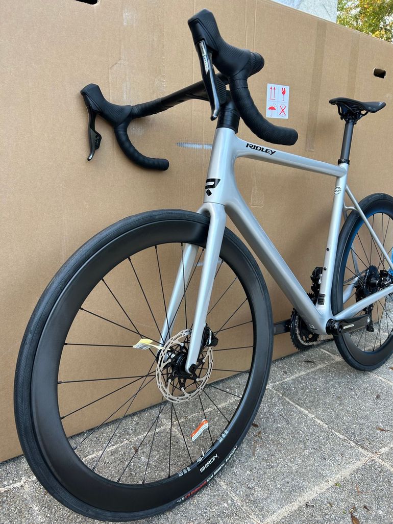 Used Ridley Helium SLX Disc 2024 SRAM Force ETap AXS 2024 Road & Gravel, Light Gray — image 9 of 17