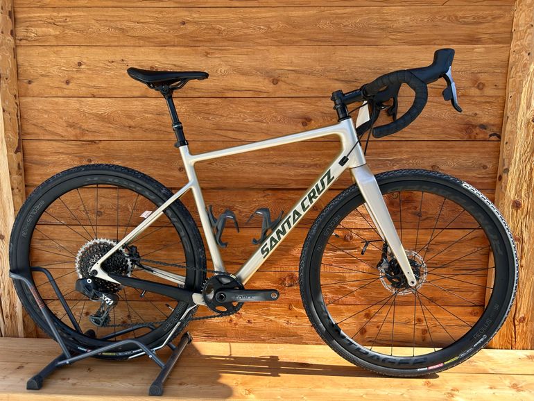 Used Santa Cruz STIGMATA Force / 1X / Carbon CC / 650b 2022 2022 Road & Gravel, Light Gray — image 4 of 4