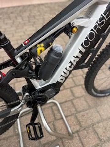Used DUCATI RR 2023 Mountainbike, Red — image 5 of 7