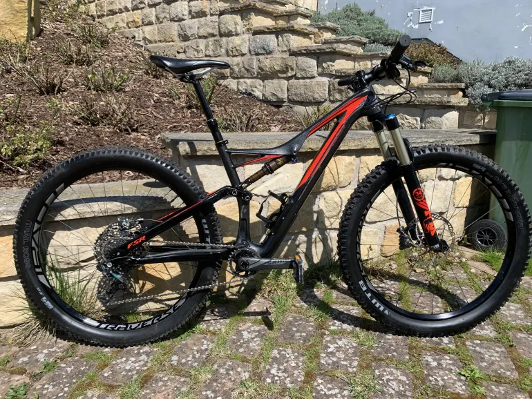 Specialized Stumpjumper FSR Expert Carbon 6Fattie used in MD