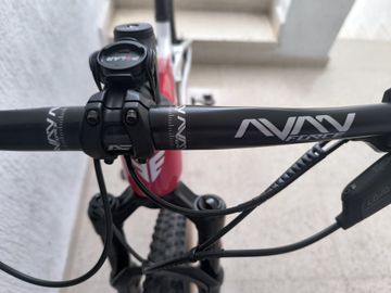 Gebrauchtes Berria Racer 2023 Mountainbike, Weiß — Bild 6 von 8
