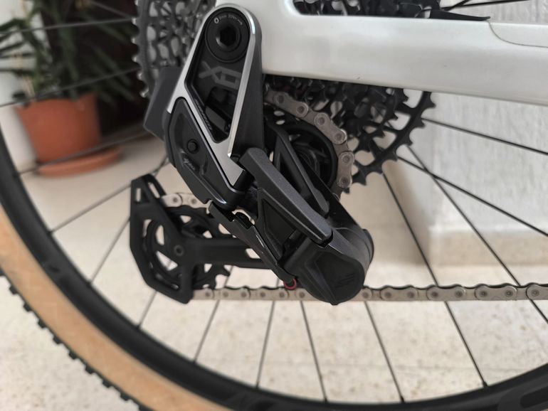Gebrauchtes Berria Racer 2023 Mountainbike, Weiß — Bild 2 von 8