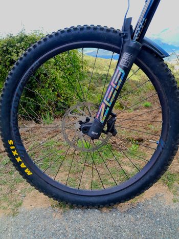 Canyon Torque 29 CF 7 2023 2023 Mountainbike usato, Nero — immagine 3 di 7