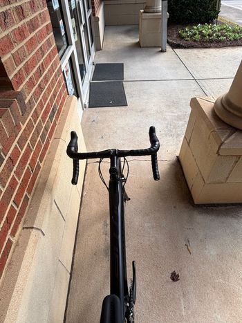 Used Specialized Tarmac SRAM Red 2016 Road & Gravel, Black — image 4 of 5