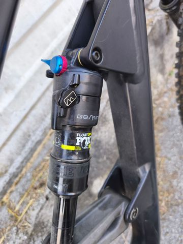 Used Cannondale Jekyll 3 2019 2019 Mountainbike, Black, 27.5 — image 9 of 9