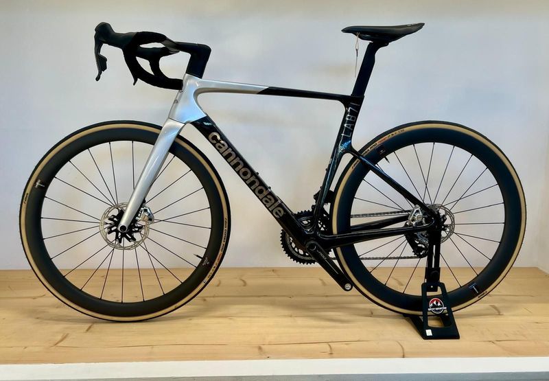 Używany Cannondale SuperSix EVO LAB71 2025 Road & Gravel — zdjęcie 2 z 4