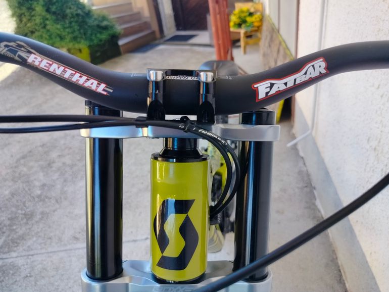 Scott Gambler SRAM GX DH 2024 Mountainbike d'occasion — image 4 sur 19
