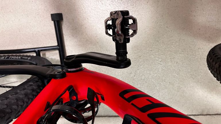 Used Specialized Expert 2017 2017 Mountainbike, Orange — image 9 of 9