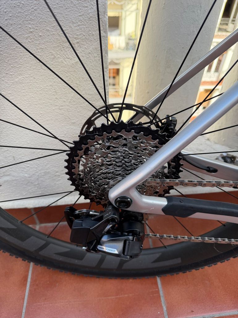 Orbea Terra SRAM Force eTap AXS 2025 Road & Gravel usato, Grigio chiaro — immagine 5 di 10