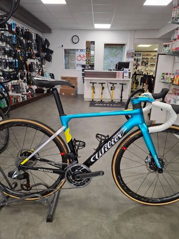 Używany Wilier FILANTE SLR SRAM RED ETAP AXS 2x12 2021 2021 Road & Gravel