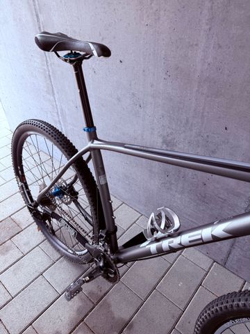 Used Trek Superfly 6 2014 2014 Mountainbike, Light Gray, 29 — image 2 of 9