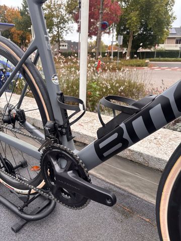 BMC Teammachine SLR 01 FIVE 2023 2023 Road & Gravel usato, Grigio chiaro — immagine 3 di 5