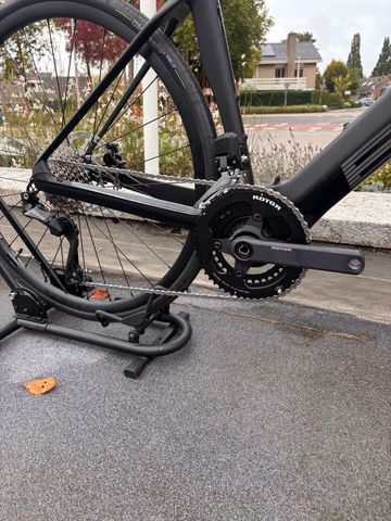 Tweedehands BMC Roadmachine 01 AMP THREE 2024 2024 Road & Gravel — afbeelding 4 van 7
