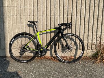 Used Cannondale Synapse Carbon Disc Ultegra Di2 2017 2017 Road & Gravel