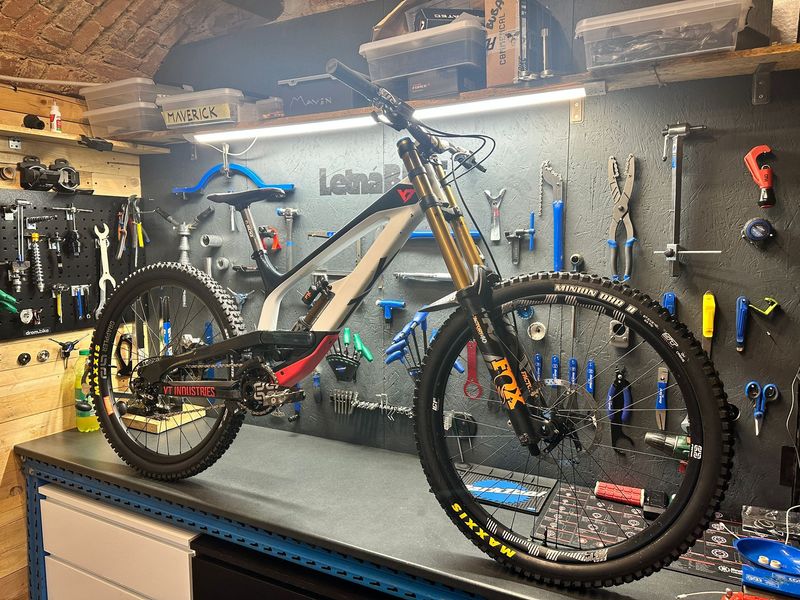 Used YT Industries Tues SRAM X01 DH 2018 MTB