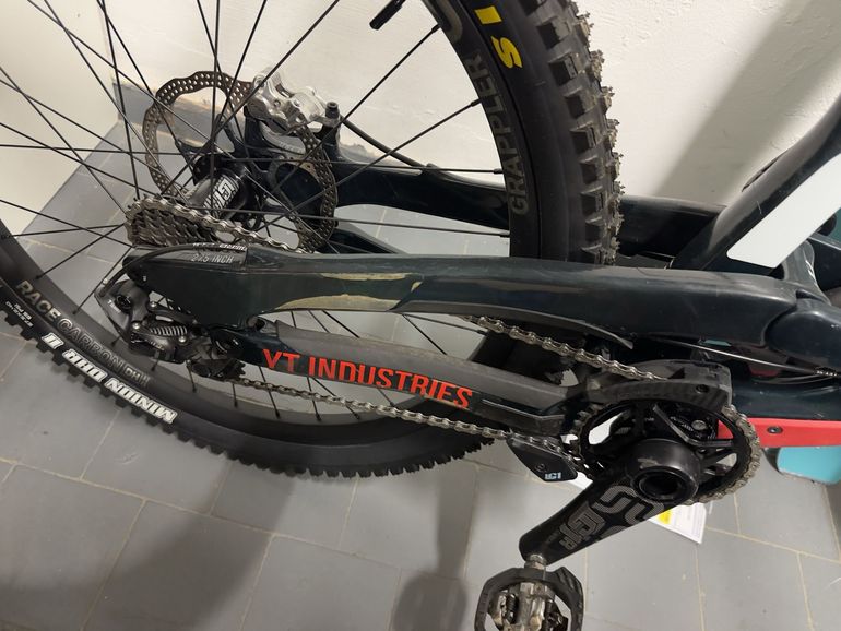 Used YT Industries Tues SRAM X01 DH 2018 Mountainbike, White — image 12 of 18