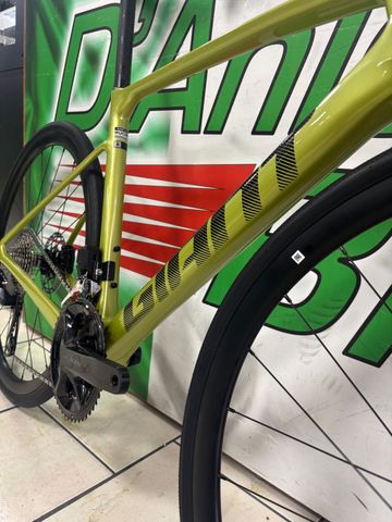 Tweedehands Giant Defy Advanced 1 2025 2025 Road & Gravel — afbeelding 4 van 11