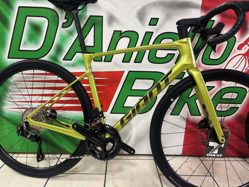 Used Giant Defy Advanced 1 2025 2025 Road & Gravel