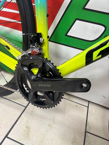 Używany Giant TCR Advanced 2 2025 2025 Road & Gravel — zdjęcie 5 z 11