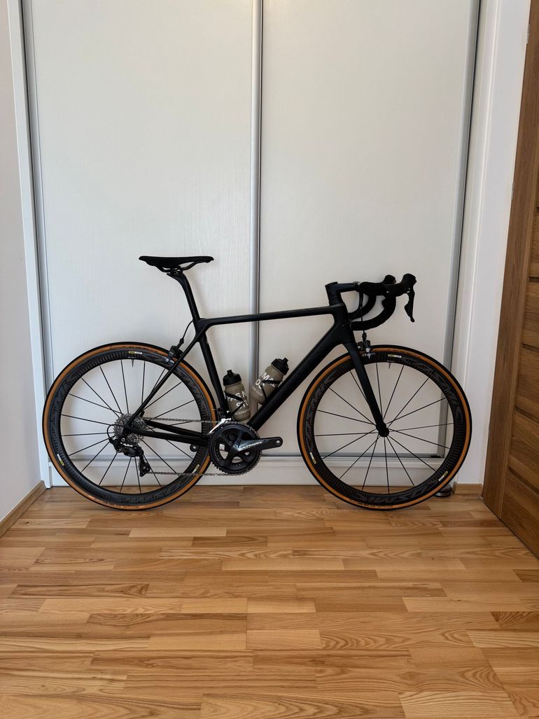 自転車本体 CANYON ULTIMATE CF SLX 8.0 2018 2018 Canyon Ultimate CF SLX Disc 8.0 Di2 – Specs