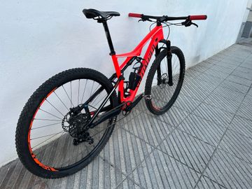 Used Specialized Epic SRAM X1 2017 Mountainbike, Orange — image 2 of 13