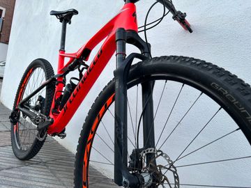 Used Specialized Epic SRAM X1 2017 Mountainbike, Orange — image 8 of 13