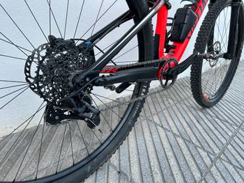 Used Specialized Epic SRAM X1 2017 Mountainbike, Orange — image 6 of 13