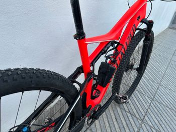 Used Specialized Epic SRAM X1 2017 Mountainbike, Orange — image 5 of 13