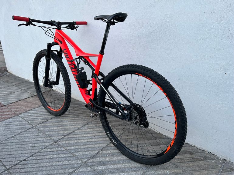 Used Specialized Epic SRAM X1 2017 Mountainbike, Orange — image 10 of 13