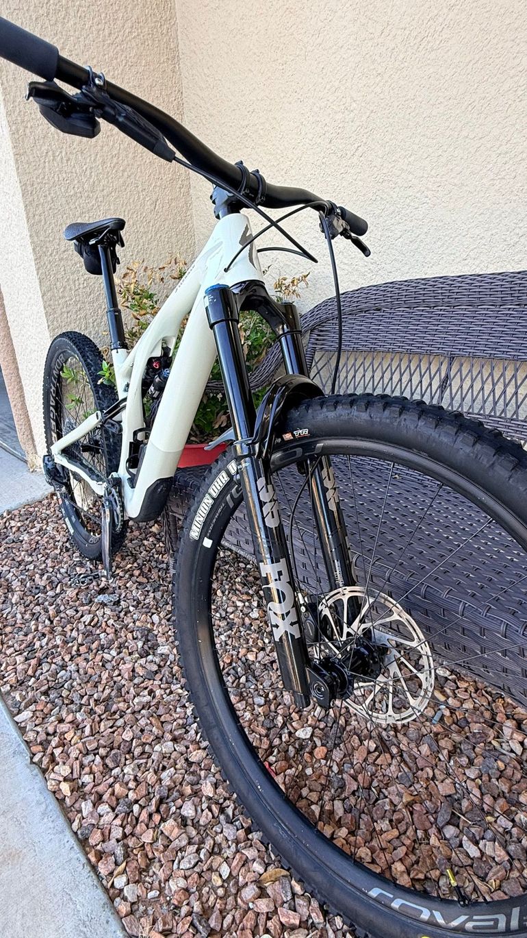 Used Specialized Stumpjumper SRAM X01 Eagle AXS 2023 Mountainbike, White, 29 — image 8 of 10