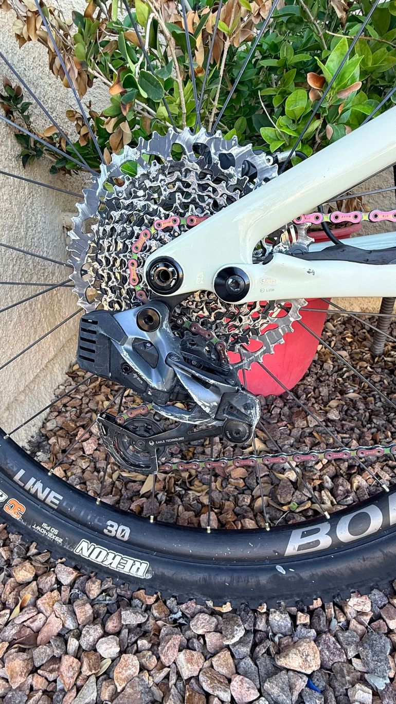 Used Specialized Stumpjumper SRAM X01 Eagle AXS 2023 Mountainbike, White, 29 — image 3 of 10