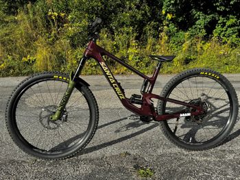 Used Santa Cruz HIGHTOWER GX AXS / Carbon C 2023 2023 Mountainbike, Rot, 29 — image 1 of 7