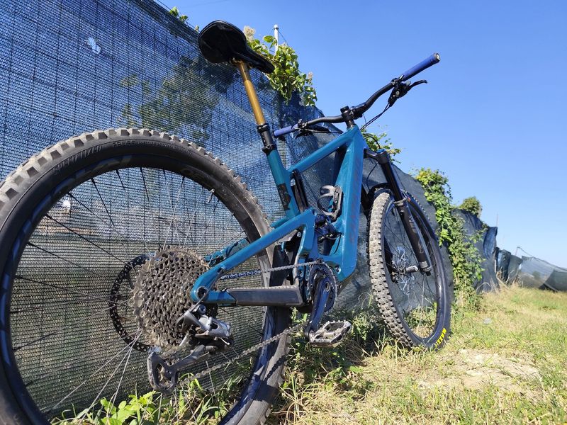 Santa Cruz Bullit SRAM X01 Eagle 2023 Mountainbike d'occasion — image 3 sur 3