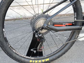 Used Orbea Oiz 2018 Mountainbike, Black — image 3 of 5