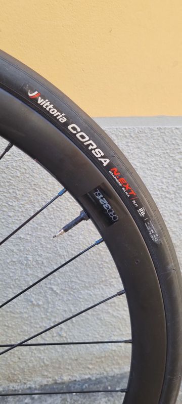 Used BMC Roadmachine 01 THREE 2023 2023 Road & Gravel, Purple — image 9 of 10