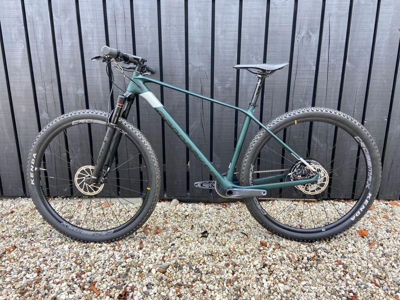 Mondraker PODIUM CARBON 2023 2023 MTB d'occasion