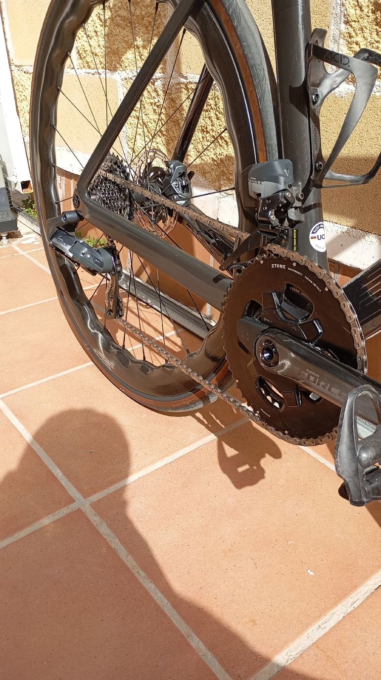 Used Scott Addict RC 10 2023 2023 Road & Gravel, Black — image 3 of 6