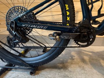 Used Specialized Epic World Cup Pro 2024 2024 Mountainbike, Blue, 29 — image 3 of 5