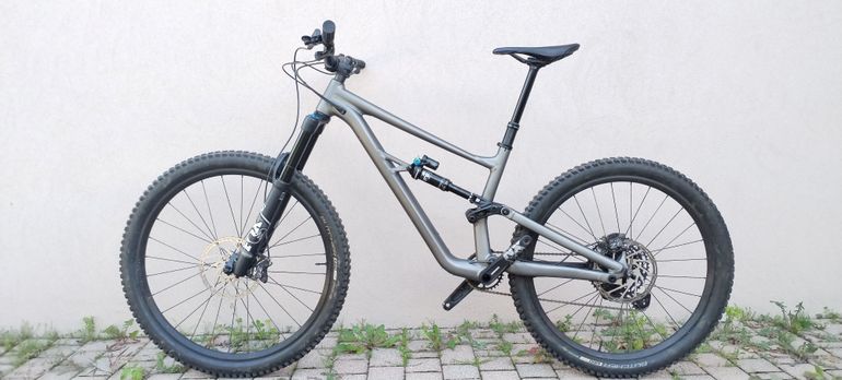 Used Specialized Status 160 2022 2022 Mountainbike, Light Gray, 29 — image 2 of 6