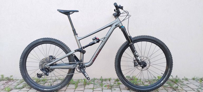 Used Specialized Status 160 2022 2022 Mountainbike, Light Gray, 29 — image 3 of 6