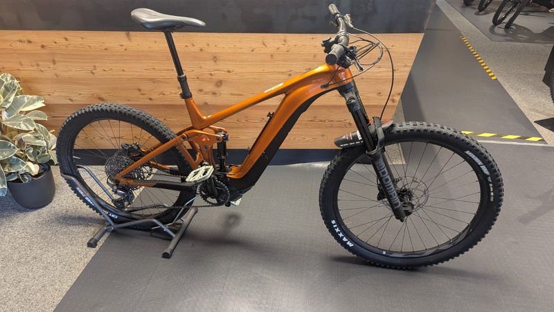 Used Giant Reign E+ 3, 2022 2022 MTB