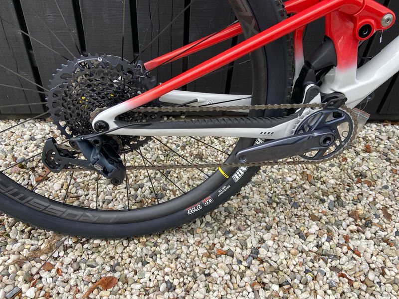 Mondraker F-PODIUM R 2024 2024 Mountainbike usato, Grigio chiaro — immagine 3 di 4
