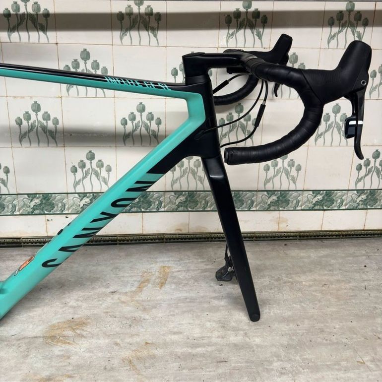 Canyon Inflite CF SL 8.0 2021 Frameset 2021 Road & Gravel d'occasion — image 3 sur 5