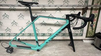Canyon Inflite CF SL 8.0 2021 Frameset 2021 Road & Gravel d'occasion — image 1 sur 5