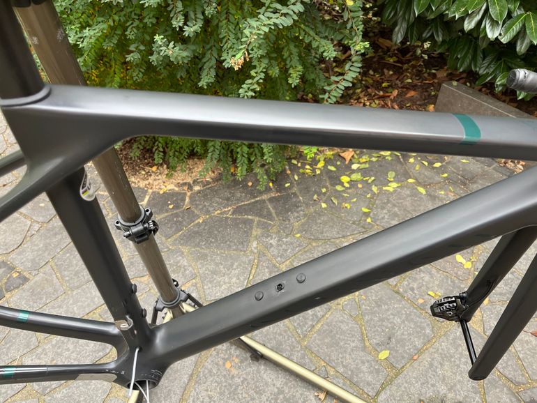 Used Canyon Ultimate CFR Disc Frame And Brake Kit Frameset 2023 Road & Gravel, Black — image 9 of 13