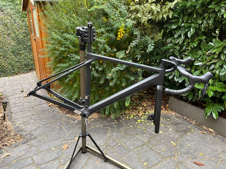 Used Canyon Ultimate CFR Disc Frame And Brake Kit Frameset 2023 Road & Gravel, Black — image 8 of 13