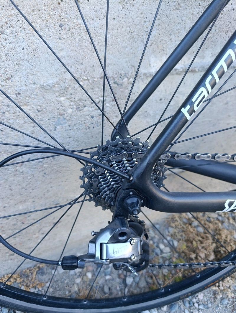 Used Specialized Tarmac SRAM Force 2016 Road & Gravel, Black — image 10 of 10