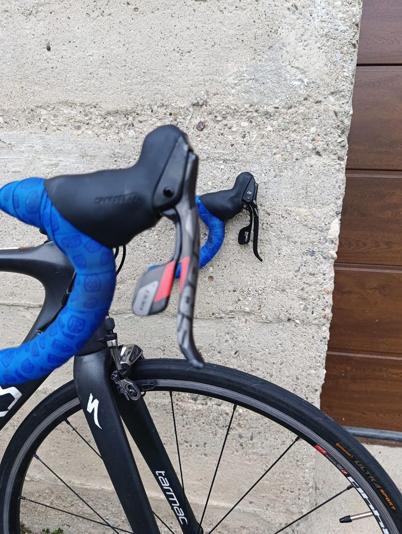 Used Specialized Tarmac SRAM Force 2016 Road & Gravel, Black — image 8 of 10